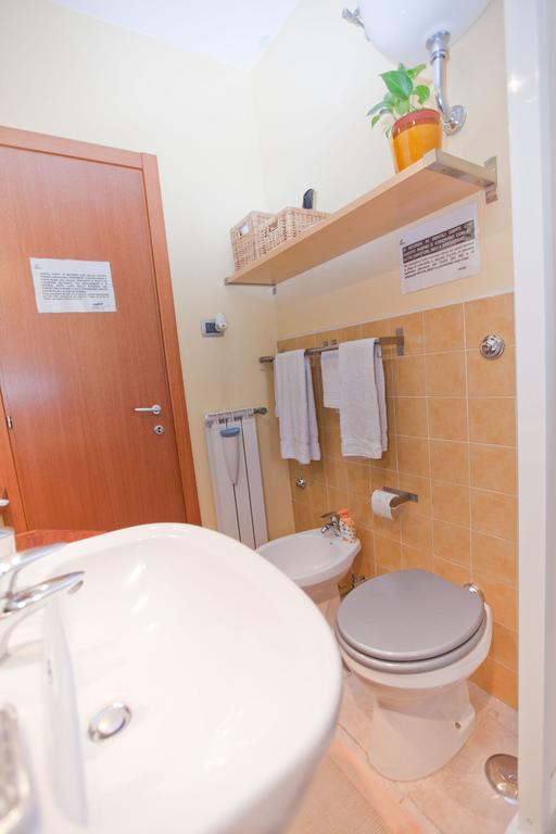 B&B Rooms Rent Vesuvio Neapel Exterior foto